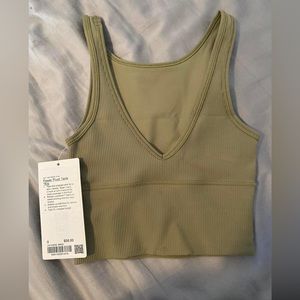 Lululemon power pivot tank top in green